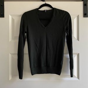 Uniqlo V-Neck Merino Wool Sweater